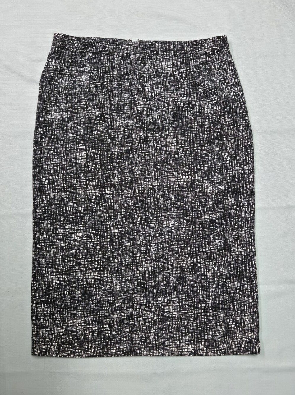 Who What Wear Black and White Patterned Skirt